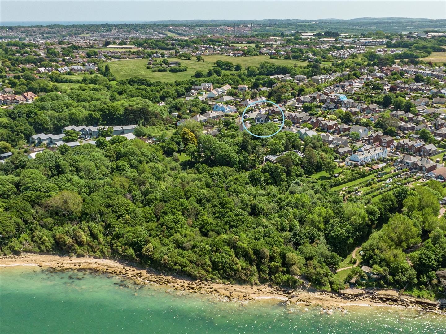 Isle of Wight House Detached Property For Sale in Gurnard